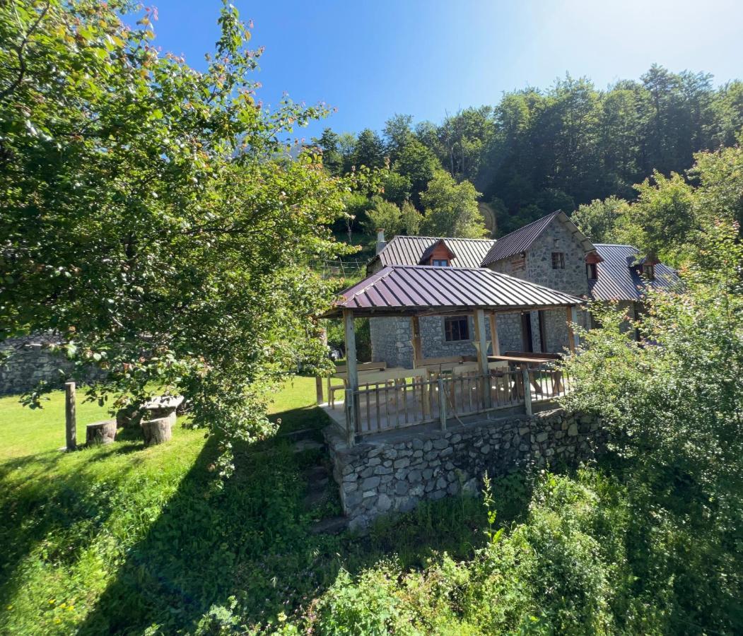 Guest House Gjelaj Тети Экстерьер фото