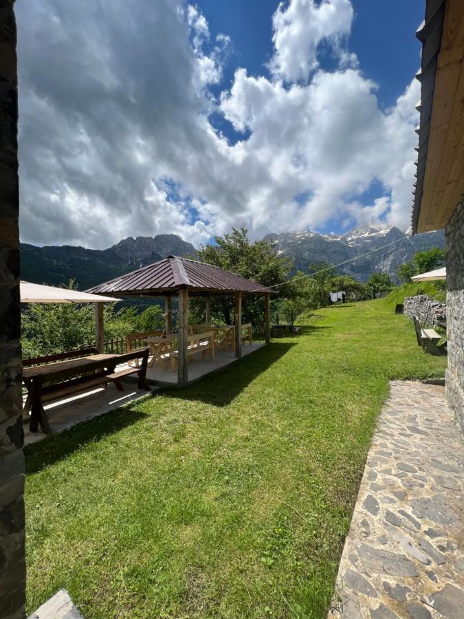 Guest House Gjelaj Тети Экстерьер фото