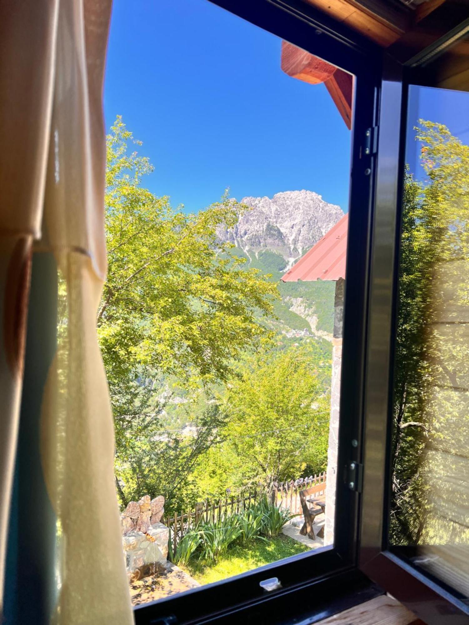 Guest House Gjelaj Тети Экстерьер фото