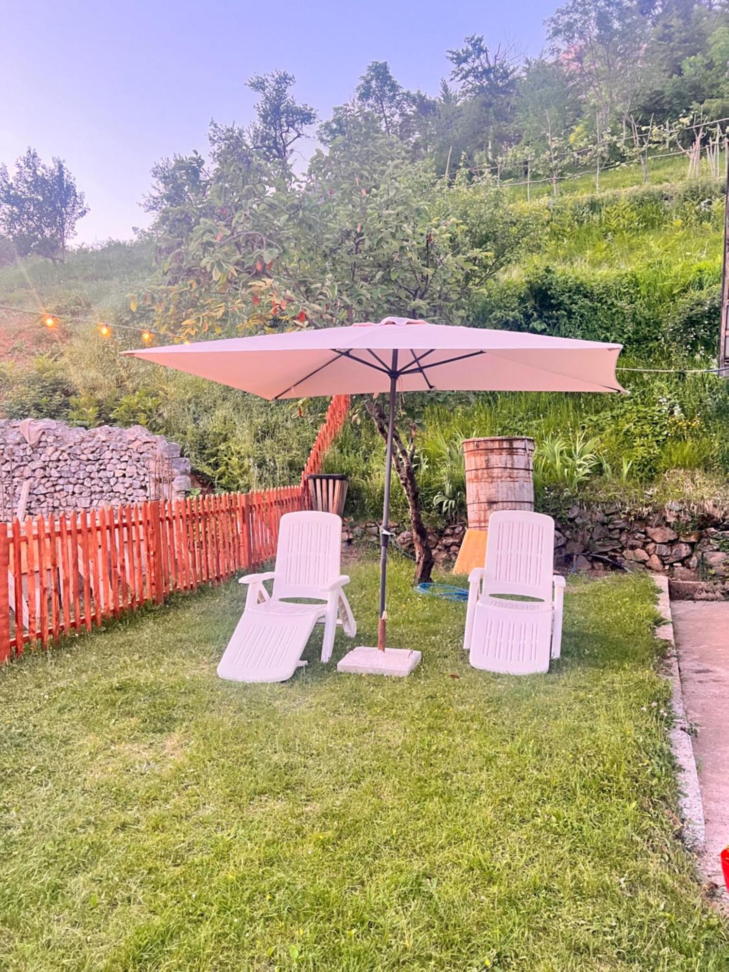Guest House Gjelaj Тети Экстерьер фото