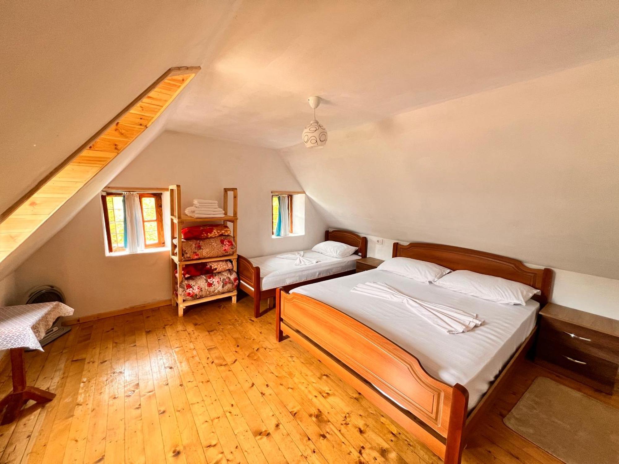 Guest House Gjelaj Тети Экстерьер фото